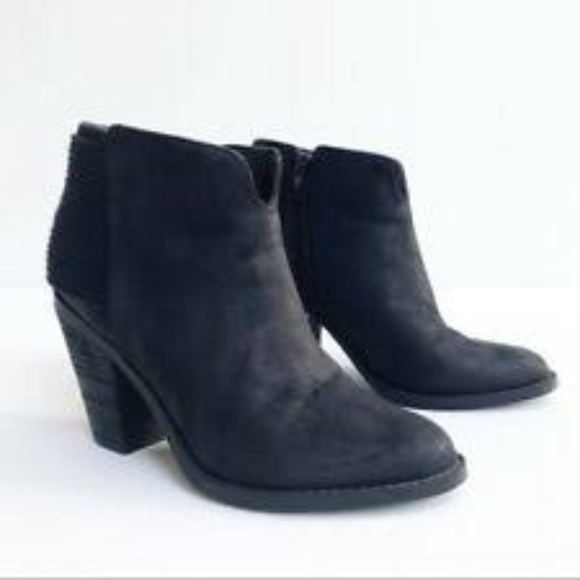 Carlos Santana Shoes - Carlos by Carlos Santana Black Everett Booties